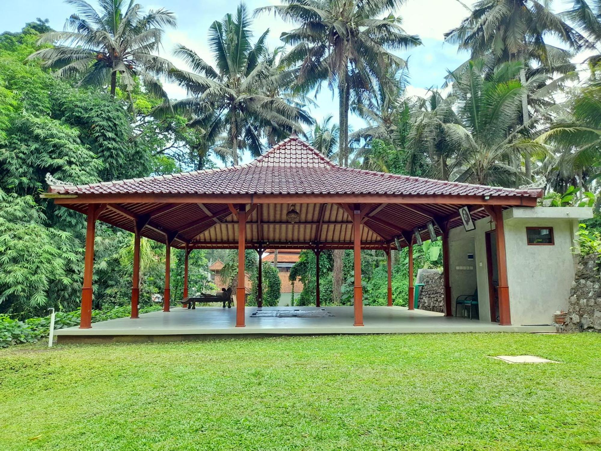 As I Am Ubud Retreat Exterior photo
